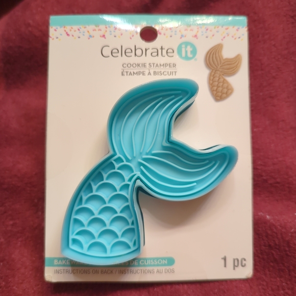Celebrate It Aqua Mermaid Tail Cookie Cutter - Picture 1 of 4